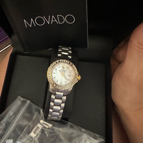 Movado watch with diamond and gold basel - Picture 5 of 7